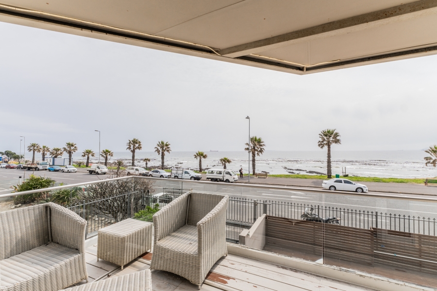 3 Bedroom Property for Sale in Mouille Point Western Cape